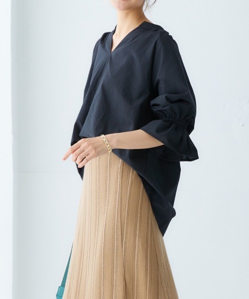 nissen（ニッセン）の「カフタン風スキッパーブラウス（シャツ/ブラウス・レディース・オフホワイト/ブラック/ベージュ・L/M/S/LL）」の10枚目の写真