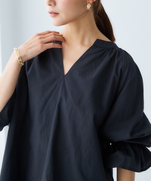 nissen（ニッセン）の「カフタン風スキッパーブラウス（シャツ/ブラウス・レディース・オフホワイト/ブラック/ベージュ・L/M/S/LL）」の4枚目の写真