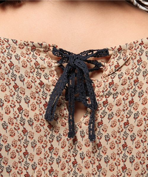 natural couture（ナチュラルクチュール）の「【natural couture NICE CLAUP】花柄ワンピース（ワンピース・レディース・ベージュ/ボルドー/ブラック・FREE）」の7枚目の写真