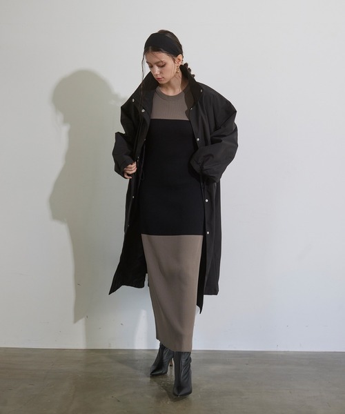MIELI INVARIANT(ミエリインヴァリアント)の「Bicolor Bustier Knit Dress(ワンピース・レディース・モカ/ブルーグレー・FREE)」の5枚目の写真