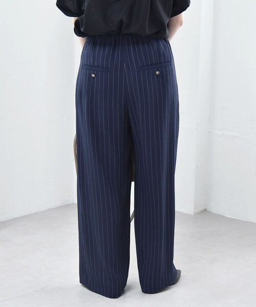 quaranciel(カランシエル)の「quaranciel:〈洗濯可能〉ストライプ イージー ワイド パンツ(セットアップ対応)(その他パンツ・レディース・ベージュ/ネイビー・36/38/40)」の14枚目の写真