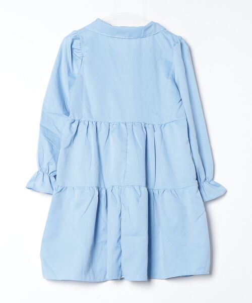 ENLIKE（エンリケ）の「フラワーボタンデザインティアードワンピ（ワンピース・レディース・ベージュ/ブルー・FREE）」の3枚目の写真