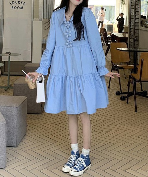 ENLIKE（エンリケ）の「フラワーボタンデザインティアードワンピ（ワンピース・レディース・ベージュ/ブルー・FREE）」の12枚目の写真