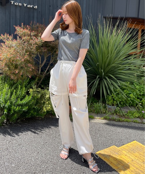 one way(ワンウェイ)の「ラメTシャツ(Tシャツ/カットソー・レディース・チャコールグレー/アイボリー/コバルトブルー/コーラルピンク・FREE)」の10枚目の写真