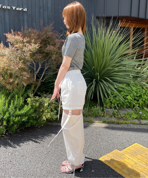 one way(ワンウェイ)の「ラメTシャツ(Tシャツ/カットソー・レディース・チャコールグレー/アイボリー/コバルトブルー/コーラルピンク・FREE)」の11枚目の写真