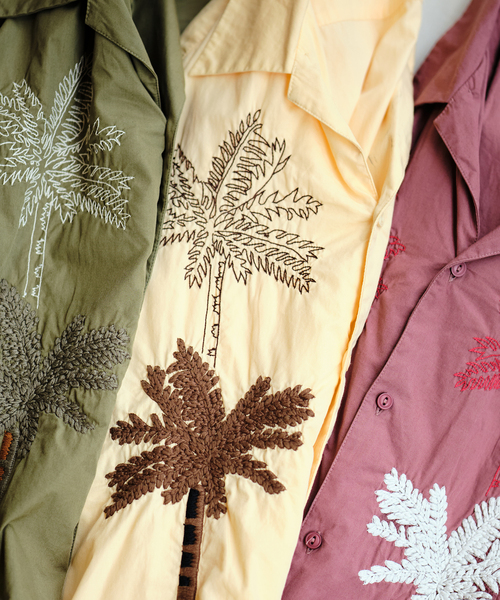 NOMA t.d.（ノーマティーディー）の「NOMA t.d. (ノーマティーディー) 別注 パームツリーエンブロイダリーシャツ（シャツ/ブラウス・メンズ・レッド/ホワイト×ホワイト/カーキ・5/3/4）」の14枚目の写真