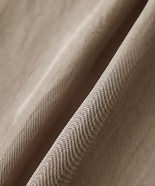 ROPE'（ロペ）の「アセテートビンテージサテンギャザーワンピース（ワンピース・レディース・ベージュ/ネイビー・FREE）」の16枚目の写真