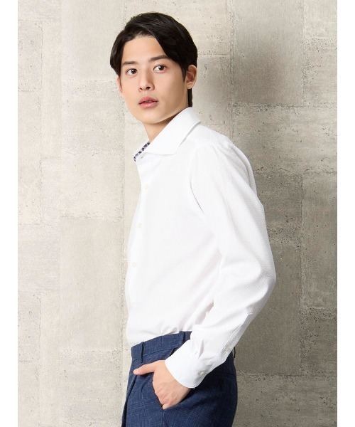 TRANS CONTINENTS（トランスコンチネンツ）の「TRANS CONTINENTS　サッカーシャツ　ホワイト（シャツ/ブラウス・メンズ・ホワイト・LL/L/M）」の2枚目の写真