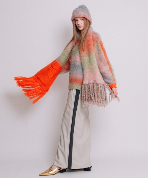 AULA AILA(アウラアイラ)の「グラデーションヘアリーニットハット(ハット・レディース・オレンジ/グレー/ブルー・0)」の8枚目の写真