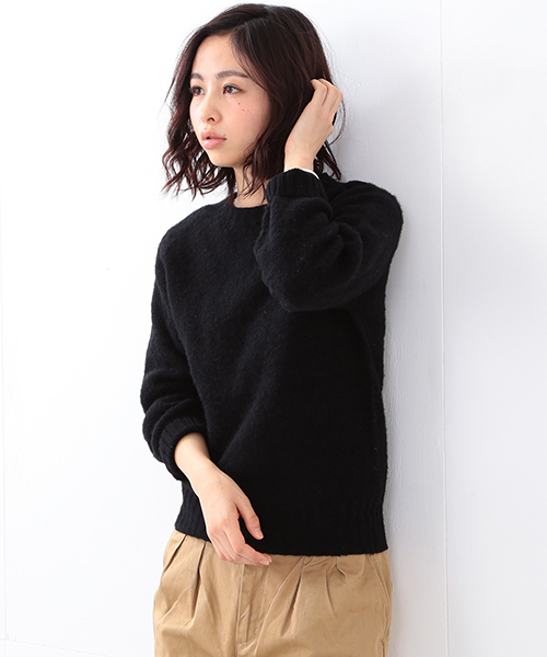BEAMS BOY（ビームスボーイ）の「Nor’Easterly / シェトランド シャギー クルーニット 15FW（ニット/セーター・レディース・ナチュラル/グレー/ブラック/レッド系その他/オレンジ系その他/イエロー系その他/オリーブ/ブルー系その他・ONE SIZE）」の2枚目の写真