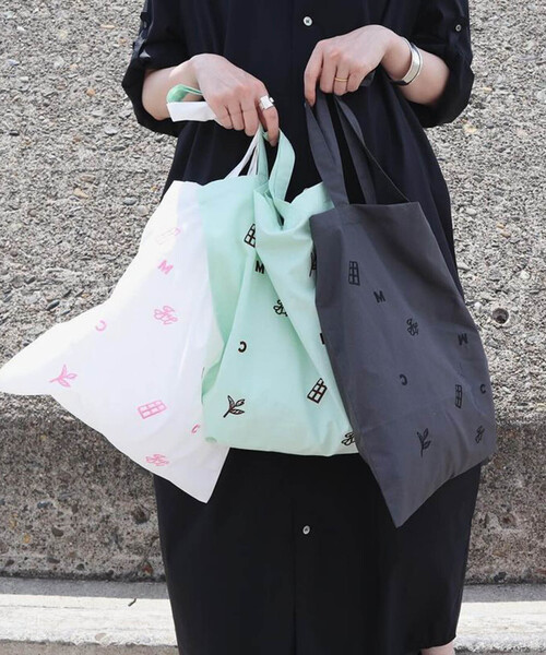 JOURNAL STANDARD LUXE（ジャーナルスタンダード　ラックス）の「JUNE BAG（トートバッグ・レディース・チャコールグレー/ホワイト/モスグリーン・FREE）」の4枚目の写真
