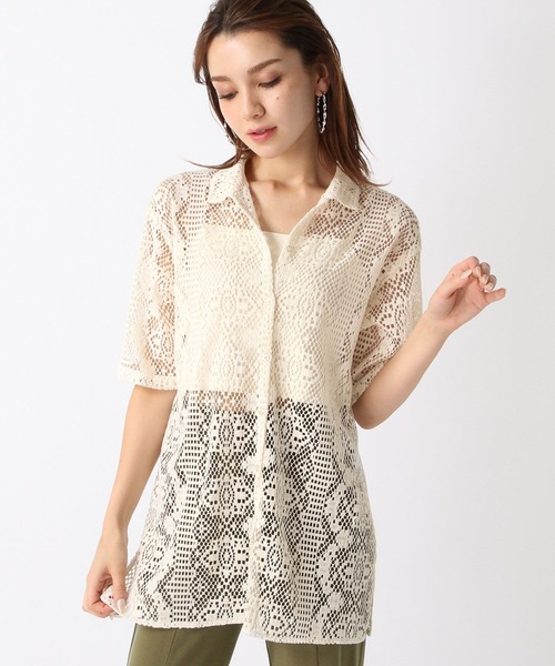 FOREVER 21(フォーエバー トゥエンティーワン)の「【2024SS】レース開襟シャツ(シャツ/ブラウス・レディース・オフホワイト/ブルー/ブラック/グリーン・FREE)」の2枚目の写真