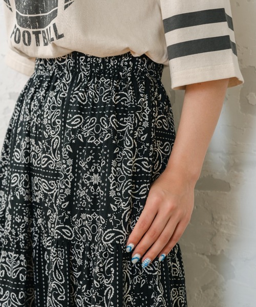eLur(エラー)の「ペイズリーティアードスカート(スカート・レディース・レッド/ブラック・FREE)」の3枚目の写真