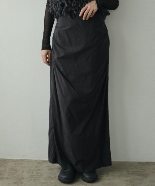 anuke（アンヌーク）の「anuke Tuck Long Skirt タックロング