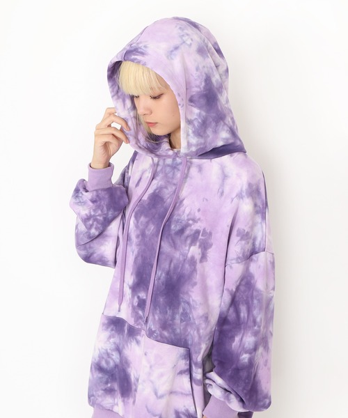 PUNYUS(プニュズ)の「タイダイビッグスウェットパーカー(パーカー・レディース・パープル/カーキ・3/4)」の15枚目の写真