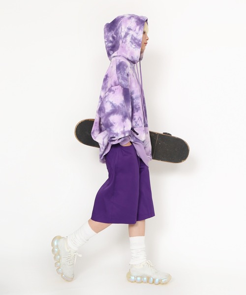 PUNYUS(プニュズ)の「タイダイビッグスウェットパーカー(パーカー・レディース・パープル/カーキ・3/4)」の18枚目の写真