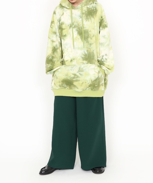 PUNYUS(プニュズ)の「タイダイビッグスウェットパーカー(パーカー・レディース・パープル/カーキ・3/4)」の8枚目の写真