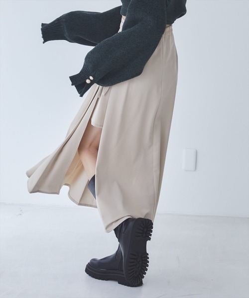 REDYAZEL(レディアゼル)の「アシメソフトプリーツスカート(スカート・レディース・ブルー/グレー/ベージュ・SMALL/MEDIUM)」の6枚目の写真