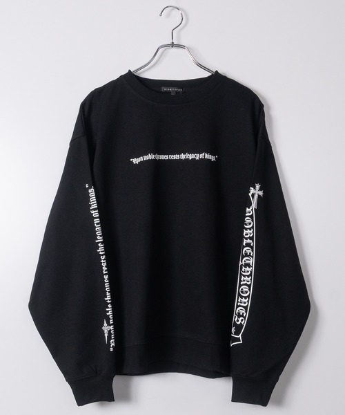 JOHN'S CLOSET(ジョンズクローゼット)の「【13】オールドイングリッシュロゴ ロングスリーブTシャツ(Tシャツ/カットソー・メンズ・ホワイト系1/ホワイト系2/ブラック系2/ブラック系1/ブラック/ブラック系その他/ホワイト・MEDIUM/LARGE)」の4枚目の写真