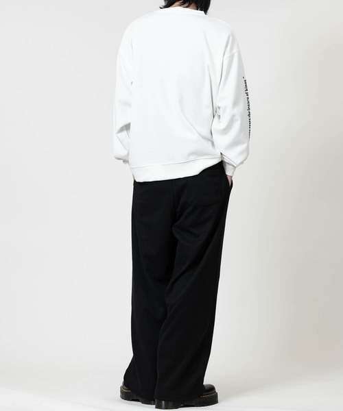 JOHN'S CLOSET(ジョンズクローゼット)の「【13】オールドイングリッシュロゴ ロングスリーブTシャツ(Tシャツ/カットソー・メンズ・ホワイト系1/ホワイト系2/ブラック系2/ブラック系1/ブラック/ブラック系その他/ホワイト・MEDIUM/LARGE)」の13枚目の写真