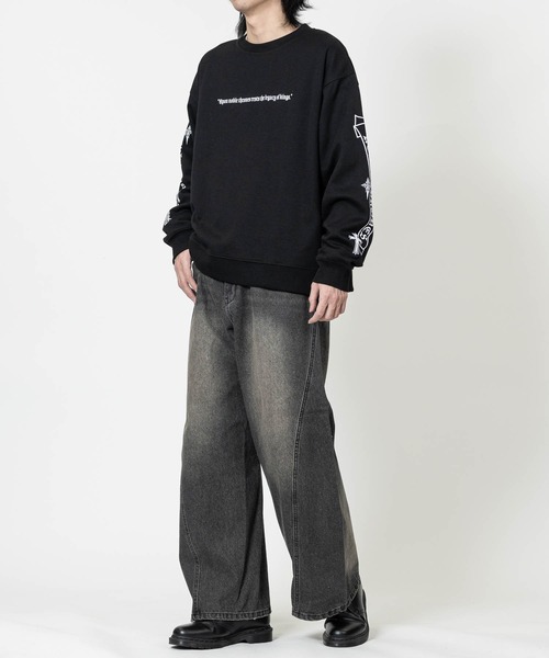 JOHN'S CLOSET(ジョンズクローゼット)の「【13】オールドイングリッシュロゴ ロングスリーブTシャツ(Tシャツ/カットソー・メンズ・ホワイト系1/ホワイト系2/ブラック系2/ブラック系1/ブラック/ブラック系その他/ホワイト・MEDIUM/LARGE)」の18枚目の写真