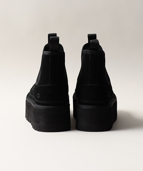UGG（アグ）の「＜UGG＞Neumel Platform Chelsea（ブーツ・レディース・ブラック/ダークグレー・22cm/23cm/24cm/25cm）」の9枚目の写真