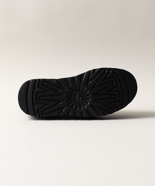UGG（アグ）の「＜UGG＞Neumel Platform Chelsea（ブーツ・レディース・ブラック/ダークグレー・22cm/23cm/24cm/25cm）」の10枚目の写真