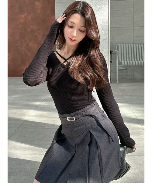 RESEXXY（リゼクシー）の「デコルテクロスニットトップス（ニット/セーター・レディース・ブルー/ピンク/ホワイト/ブラック・FREE）」の7枚目の写真