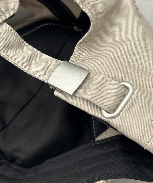 Thevon（ゼボン）の「Thロゴ刺繍キャップ（キャップ・レディース・ボルドー/チャコールグレー/グレイッシュベージュ・FREE）」の17枚目の写真