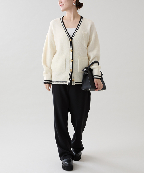 VERMEIL par iena(ヴェルメイユパーイエナ)の「ウールブレンドパイルロゴカレッジカーディガン(カーディガン/ボレロ・レディース・アイボリー・FREE)」の16枚目の写真