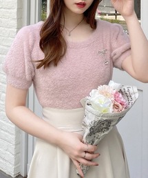 リボンブローチ付半袖フェザーヤーンニット