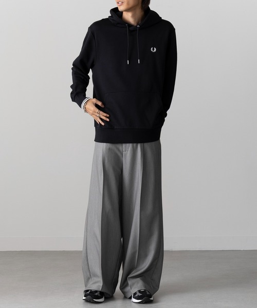 FRED PERRY（フレッドペリー）の「【FRED PERRY】TIPPED HOODED SWEATSHIRT フレッドペリー スウェットパーカー ワンポイントロゴ刺繍 M2643（パーカー・メンズ・ブラック/ネイビー/グレー/グリーン・S/M/L/XS/XL）」の19枚目の写真