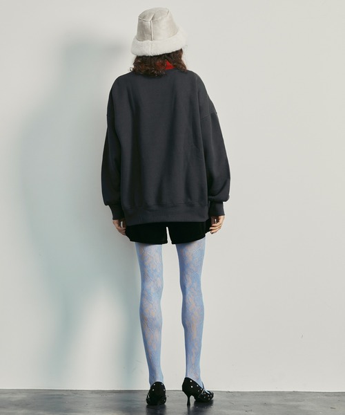 uyu.(ウユ)の「Lace Docking Logo Over Sweatshirts / レースドッキングロゴオーバースウェット【uyu.】(スウェット・レディース・ブラック/オートミール・FREE)」の14枚目の写真