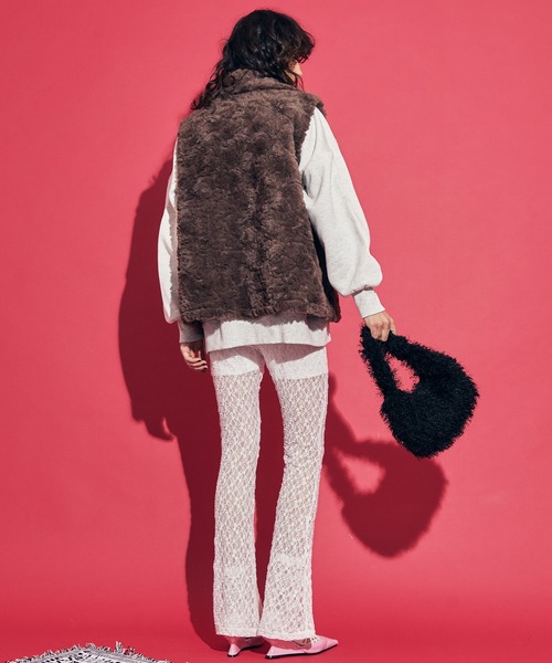 uyu.(ウユ)の「Lace Docking Logo Over Sweatshirts / レースドッキングロゴオーバースウェット【uyu.】(スウェット・レディース・ブラック/オートミール・FREE)」の15枚目の写真