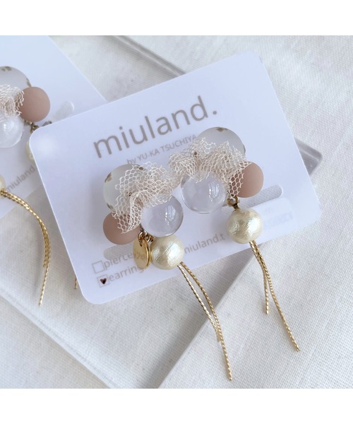 tone（トーン）の「【miuland】tutu flower 【パール】(MA)（イヤリング・レディース・ブラウン/ホワイト/ピンク・FREE）」の6枚目の写真