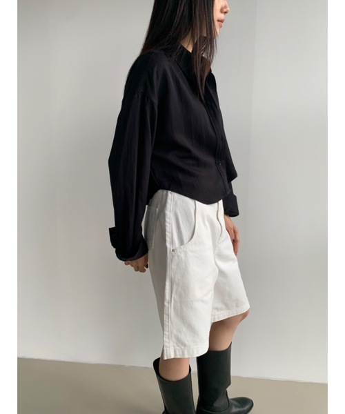 Didot.showroom(ディドット ショールーム)の「ラウンドヘムクロップド丈ワークシャツ(シャツ/ブラウス・レディース・アイボリー/ブラック/スカイブルー・FREE)」の4枚目の写真