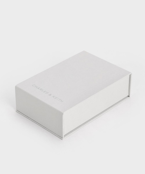 CHARLES & KEITH(チャールズ & キース)の「クリスタル トリプルロー テニスネックレス(ネックレス・レディース・ブラック/シルバー・FREE)」の11枚目の写真