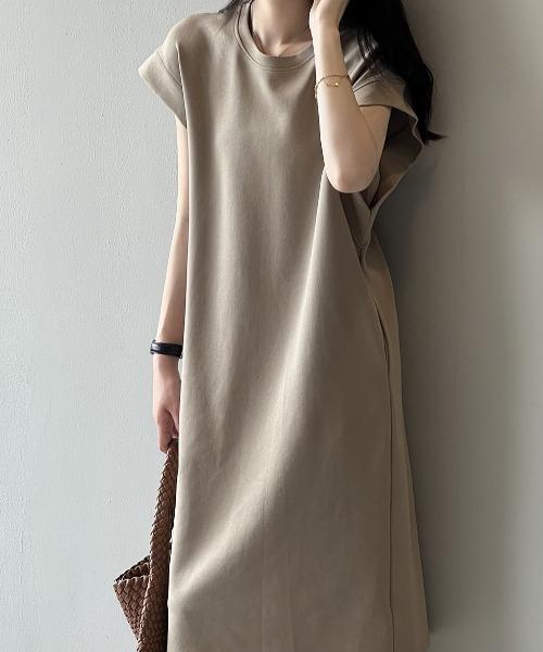Alum'（アルム）の「フレンチリラックスワンピース（ワンピース・レディース・ブラック/カーキ・FREE）」の10枚目の写真