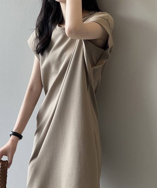 Alum'（アルム）の「フレンチリラックスワンピース（ワンピース・レディース・ブラック/カーキ・FREE）」の13枚目の写真