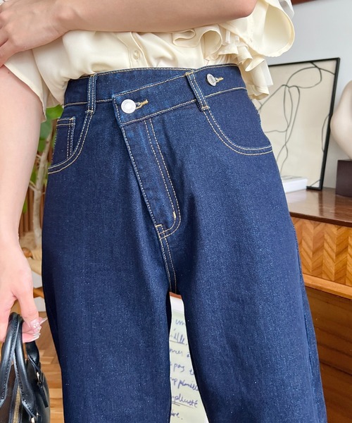 moment+(モーメントプラス)の「アシンメトリーストレートデニムパンツ(デニムパンツ・レディース・ブラック/インディゴブルー/サックスブルー・M/S/L)」の11枚目の写真