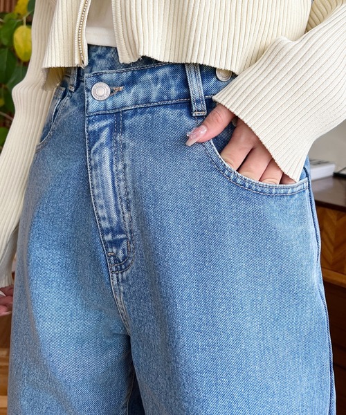 moment+(モーメントプラス)の「アシンメトリーストレートデニムパンツ(デニムパンツ・レディース・ブラック/インディゴブルー/サックスブルー・M/S/L)」の7枚目の写真
