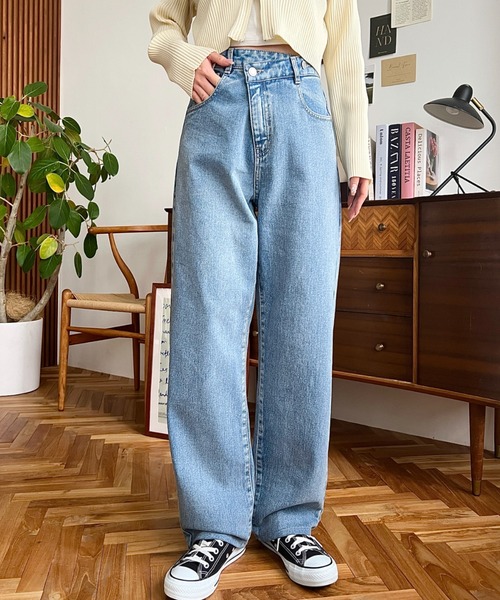 moment+(モーメントプラス)の「アシンメトリーストレートデニムパンツ(デニムパンツ・レディース・ブラック/インディゴブルー/サックスブルー・M/S/L)」の14枚目の写真