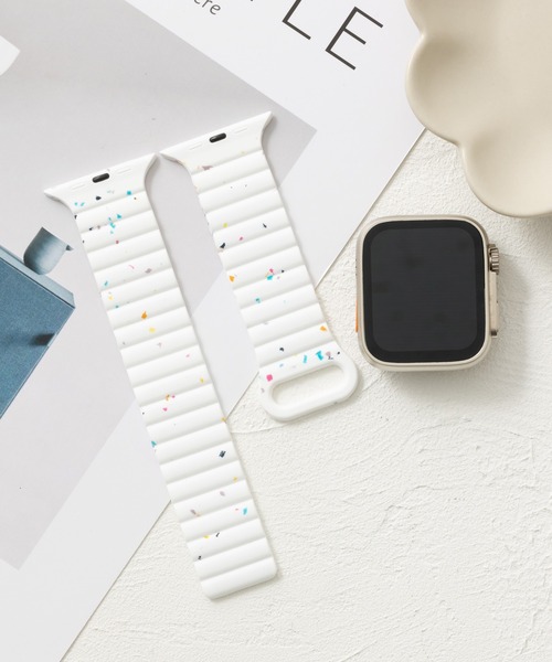 emonique(エモニーク)の「スマートウォッチバンド Apple Watch バンド シリコン製【38/40/41/42/44/45/49mm対応】(デジタル腕時計・レディース・ブラック/ブルー/ホワイト/ピンク/オレンジ・38/42)」の16枚目の写真