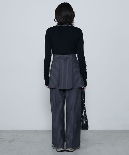 le ELMi(ルエルミ)の「Wave button v-neck ribbed knit cardigan / ウェーブボタンVネックリブニットカーディガン(カーディガン/ボレロ・レディース・ブラック/ブラウン/チャコールグレー・FREE)」の11枚目の写真