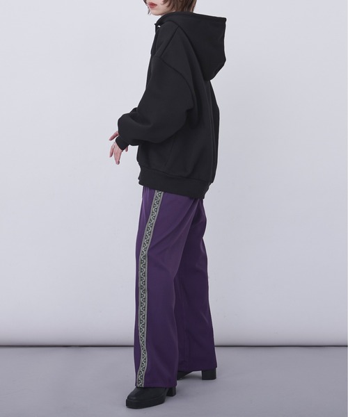 Ellno Loset（エルノロゼット）の「レースアップフーディ/サムホール付き（パーカー・メンズ・ボルドー/ブラック・SMALL/LARGE/MEDIUM）」の16枚目の写真