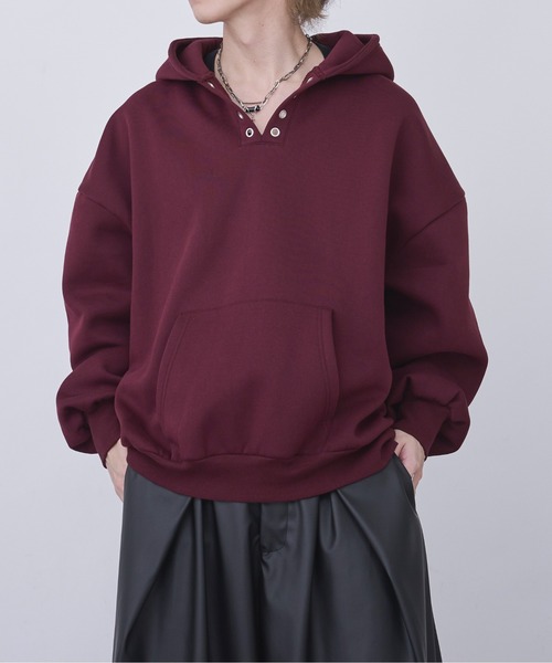 Ellno Loset（エルノロゼット）の「レースアップフーディ/サムホール付き（パーカー・メンズ・ボルドー/ブラック・SMALL/LARGE/MEDIUM）」の8枚目の写真