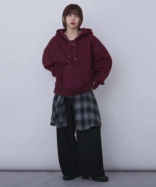 レースアップフーディ/サムホール付き（パーカー）｜Ellno Loset