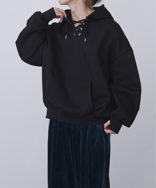 Ellno Loset（エルノロゼット）の「レースアップフーディ/サムホール付き（パーカー・メンズ・ボルドー/ブラック・SMALL/LARGE/MEDIUM）」の18枚目の写真