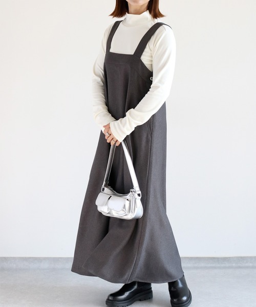 cepo（セポ）の「〈セットアイテム〉フレアーシルエットジャンパースカート＋タートルネックインナー アンサンブル（アンサンブル・レディース・ブラック/チャコール・M）」の22枚目の写真