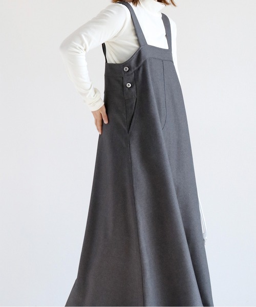 cepo（セポ）の「〈セットアイテム〉フレアーシルエットジャンパースカート＋タートルネックインナー アンサンブル（アンサンブル・レディース・ブラック/チャコール・M）」の19枚目の写真